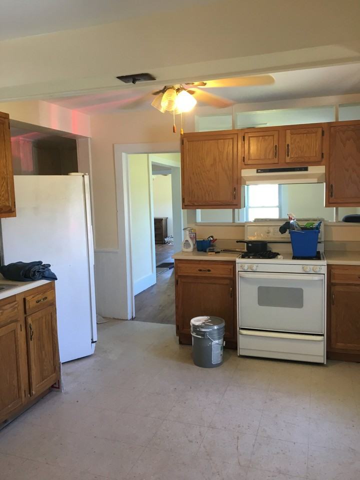 218 Nichols St #B - Photo 6 of 10