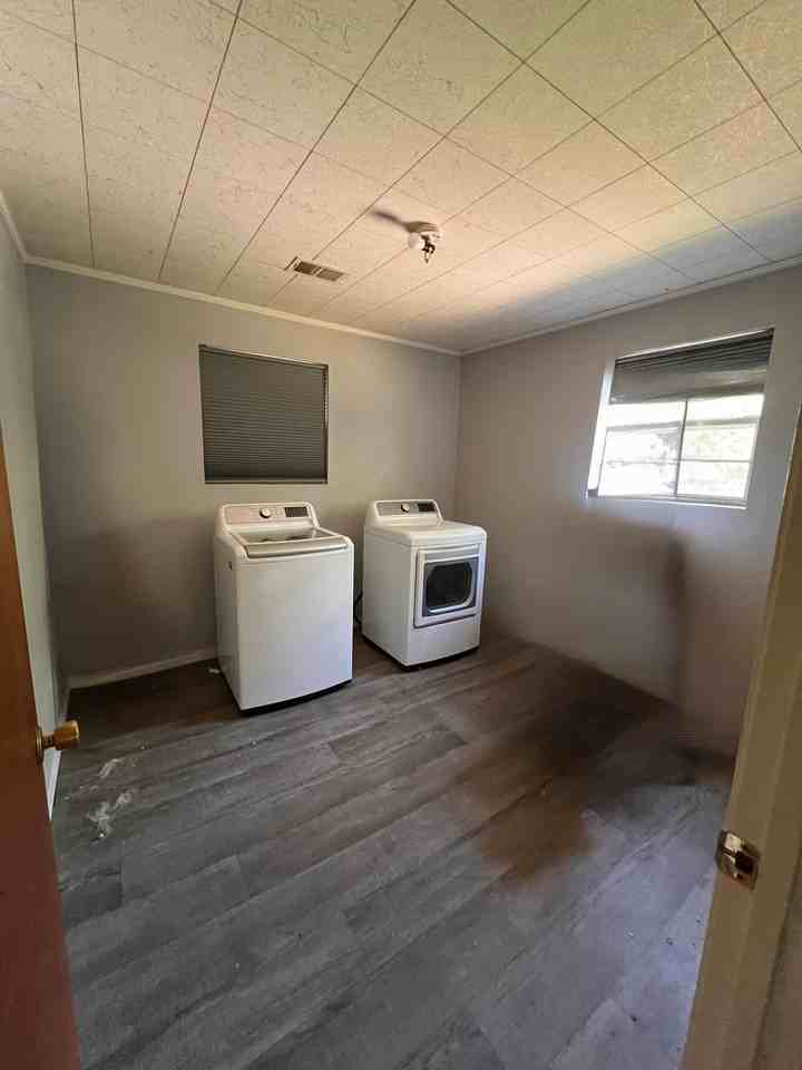3950 Hwywest #1 - Photo 3 of 3