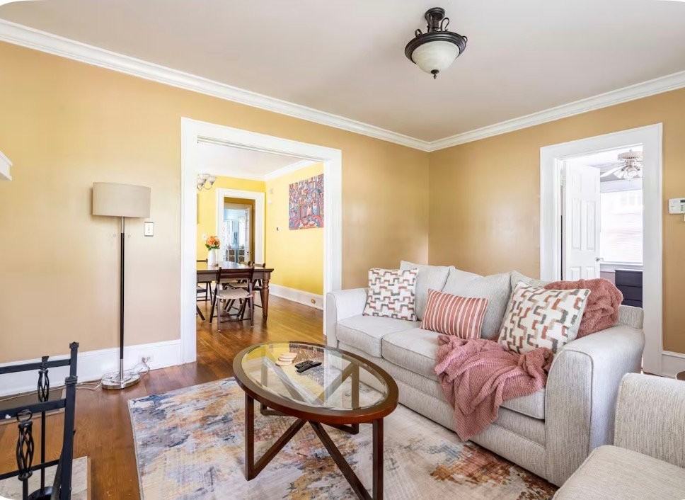 426 Altoona Pl Sw - Photo 2 of 18