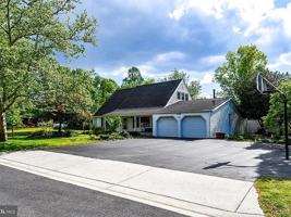 featured image of 3306 Moreland Pl