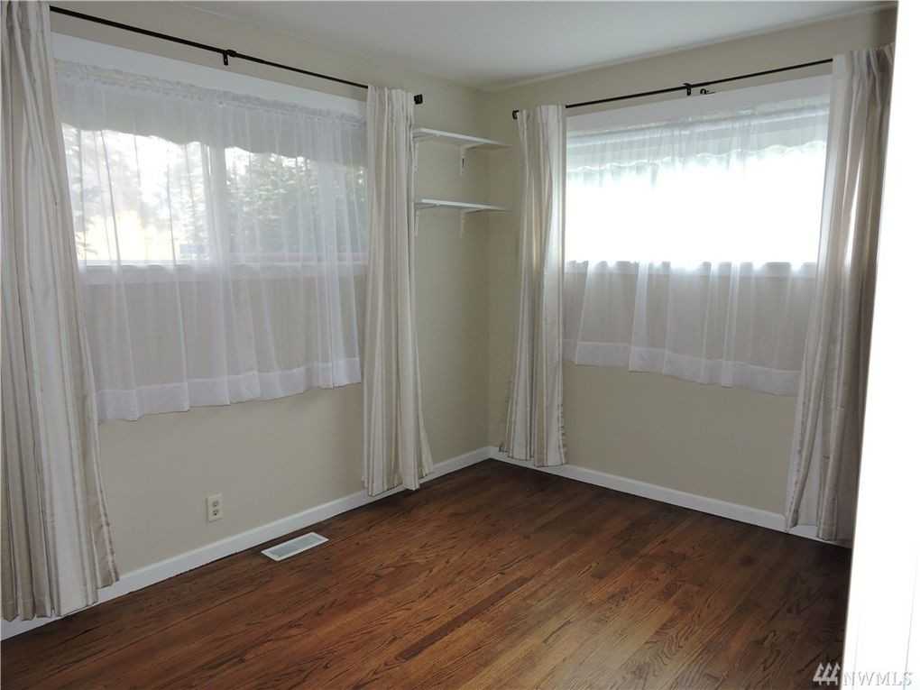 21822 Military Road South - Photo 3 of 19