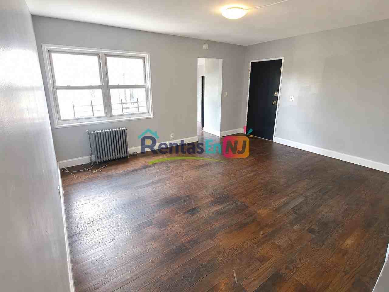 60 Crawford St #8 - Photo 2 of 5