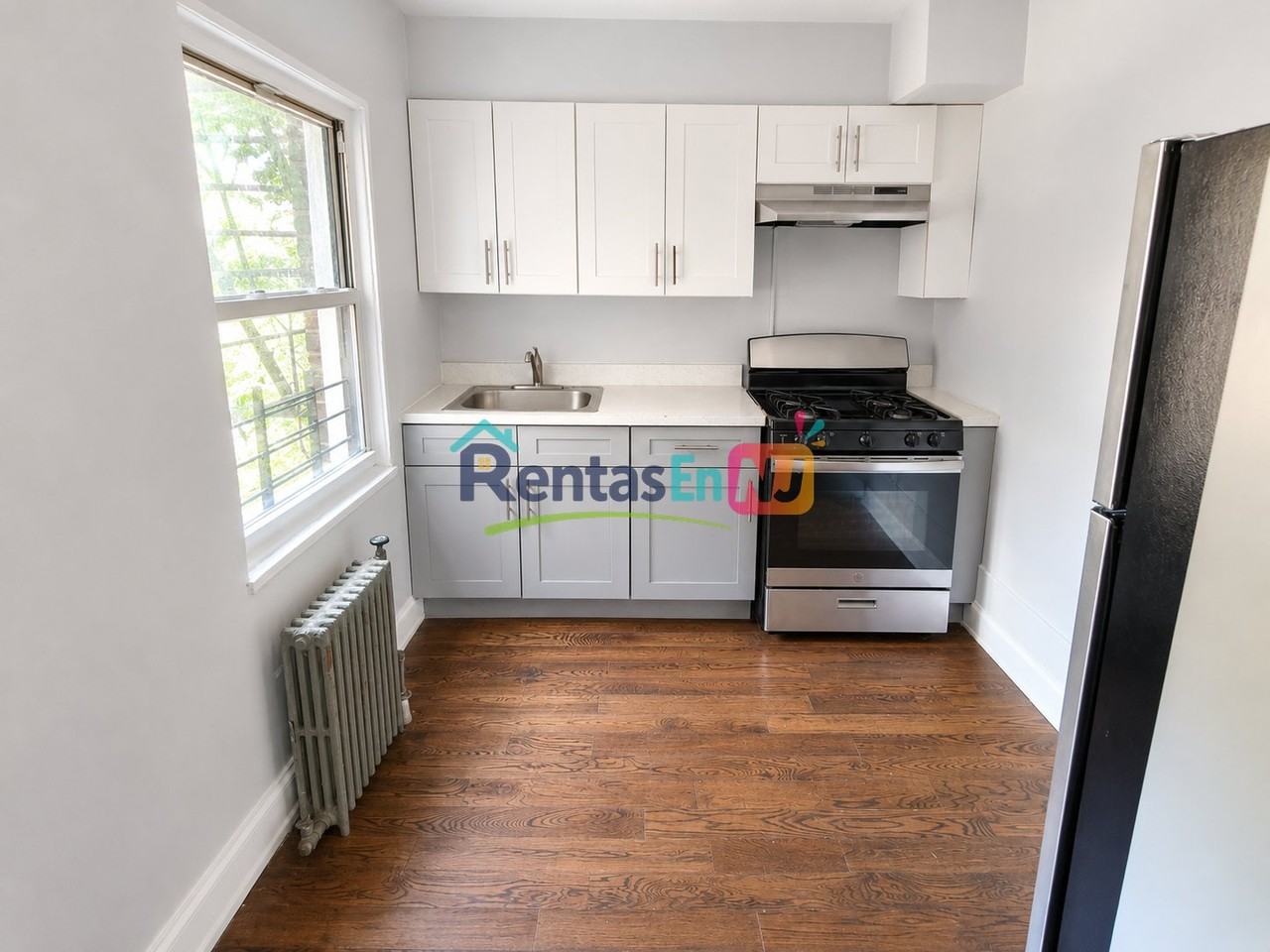 60 Crawford St #8 - Photo 5 of 5