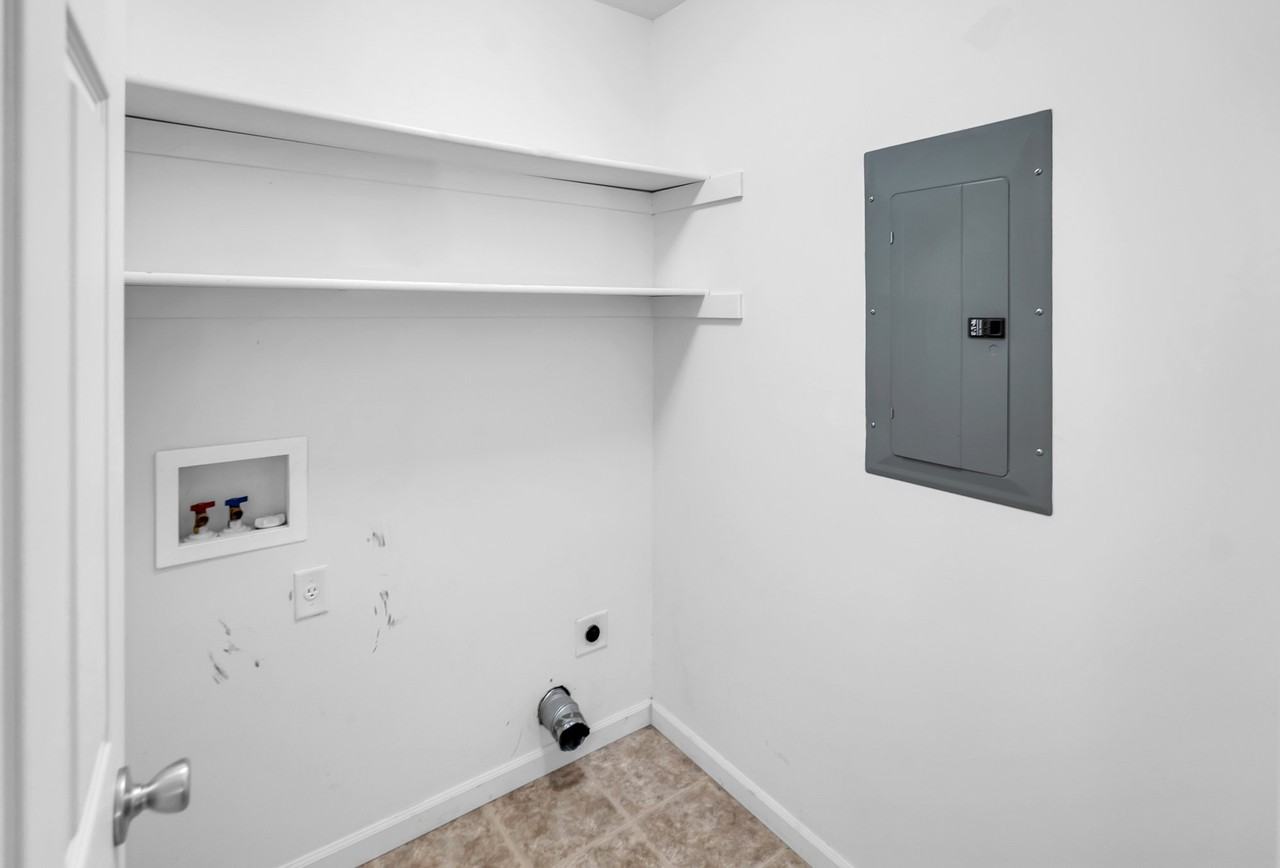 2705 Cloud Ct - Photo 7 of 11
