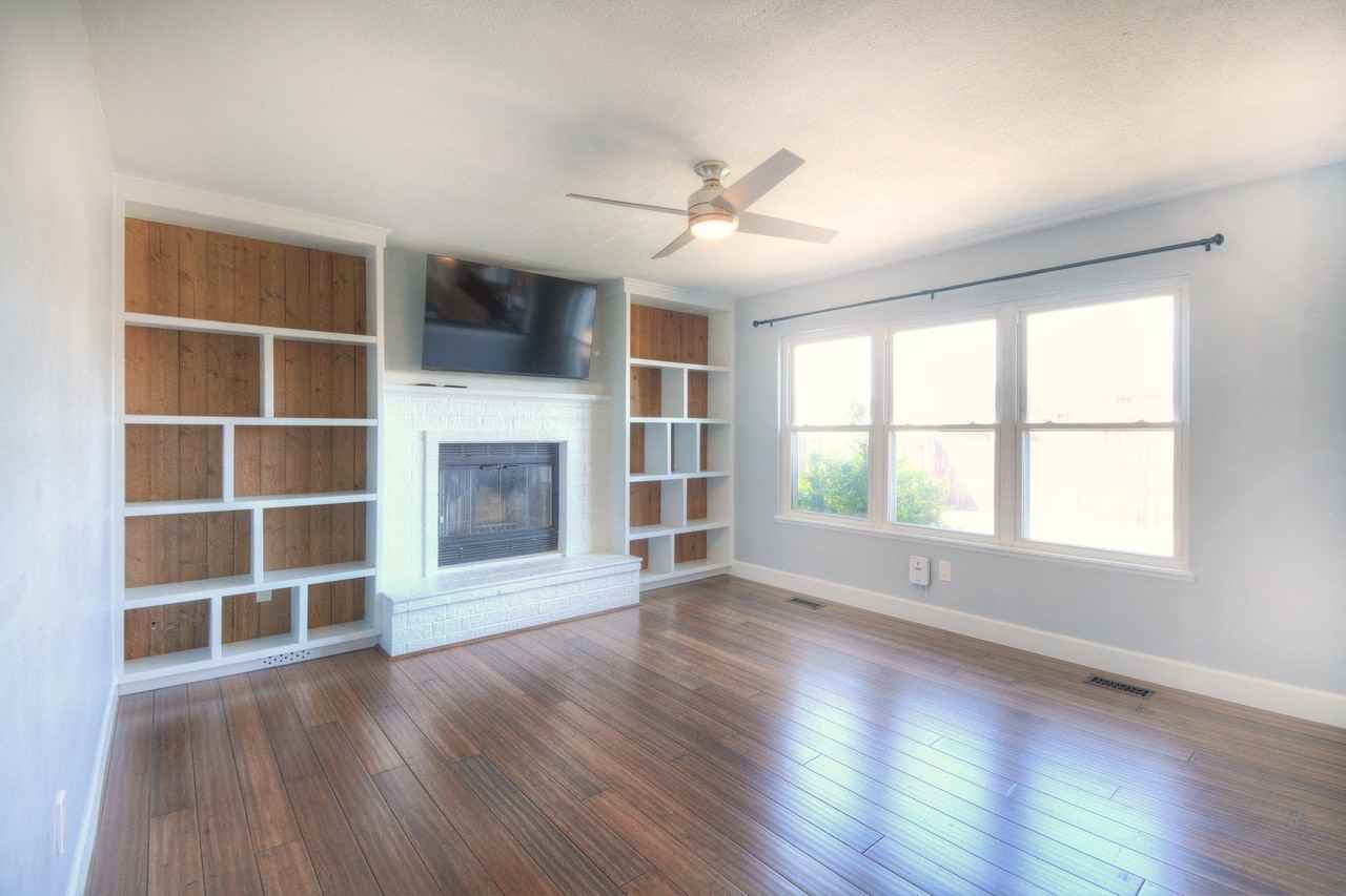 1276 Canoe Creek Dr - Photo 4 of 15