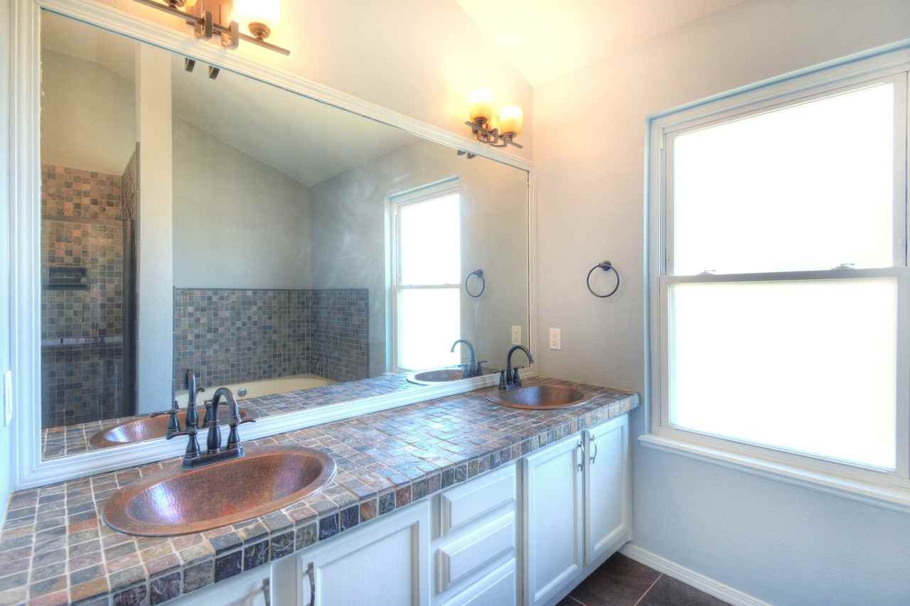 1276 Canoe Creek Dr - Photo 7 of 15