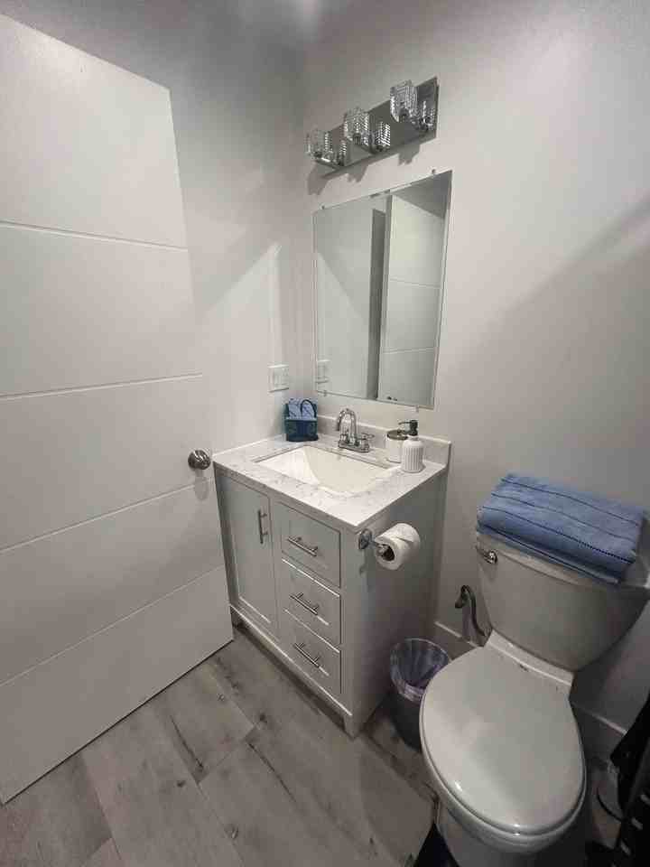 8549 1st St - Photo 6 of 7