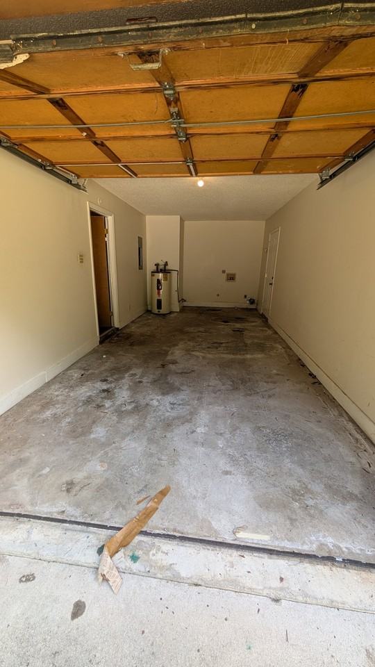 611 S Skinner Ave - Photo 5 of 14