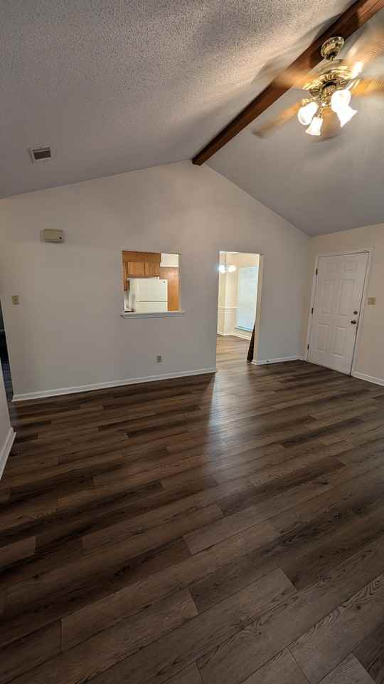 611 S Skinner Ave - Photo 6 of 14