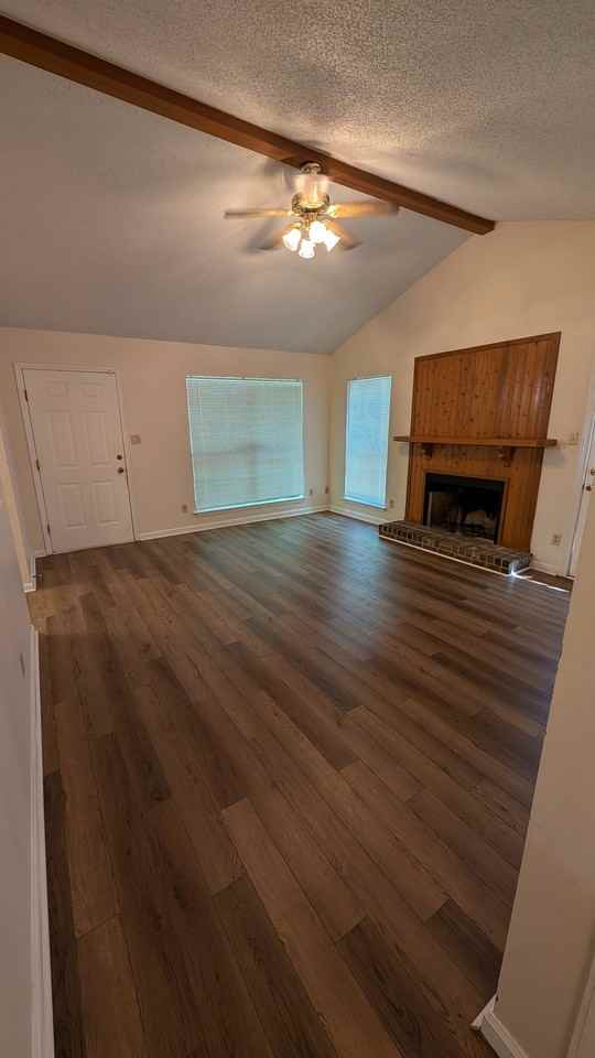611 S Skinner Ave - Photo 7 of 14