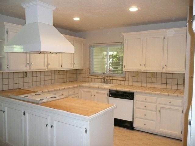 3882 Yale Way #A - Photo 2 of 9