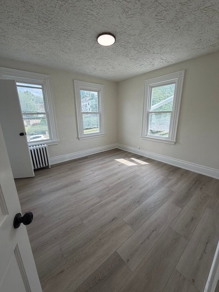 207 Watchung Ave #1 - Photo 4 of 12