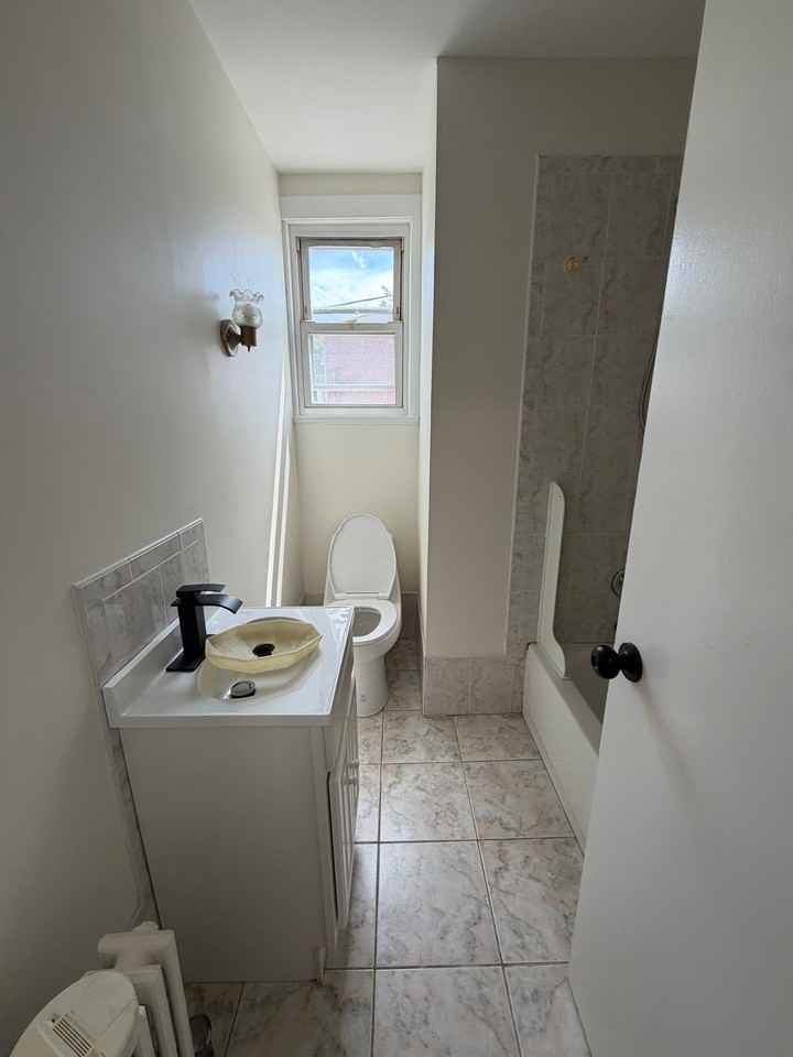 207 Watchung Ave #1 - Photo 5 of 12