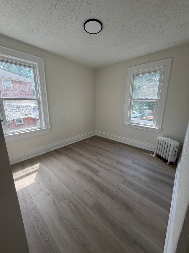 207 Watchung Ave #1 - Photo 6 of 12