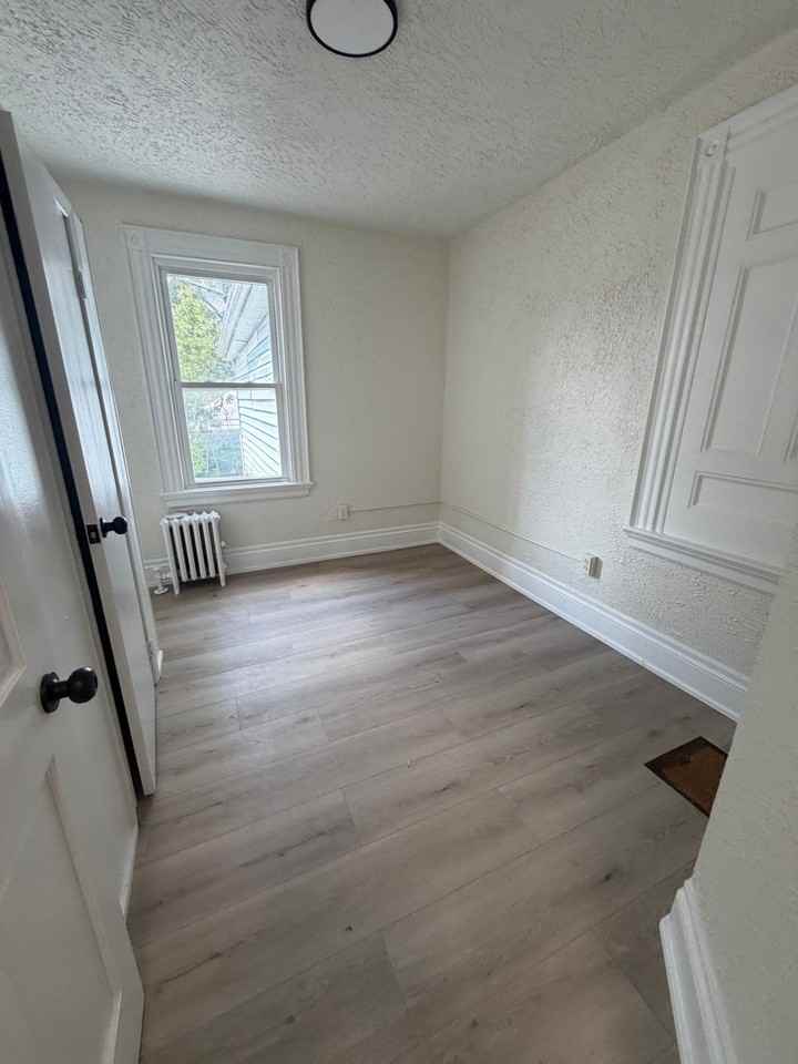 207 Watchung Ave #1 - Photo 7 of 12