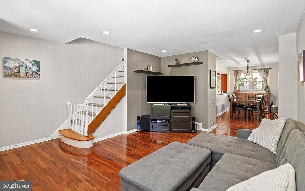 585 Monastery Ave - Photo 2 of 20