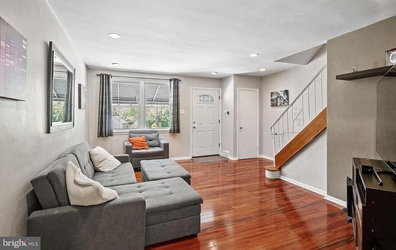 585 Monastery Ave - Photo 3 of 20