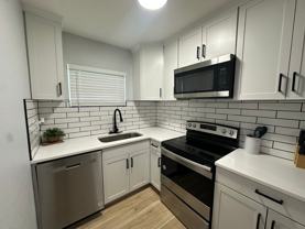 300 30Th Ave St N #D - Photo 1 of 1