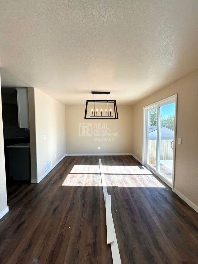 6296 Grand Mesa Dr - Photo 6 of 30