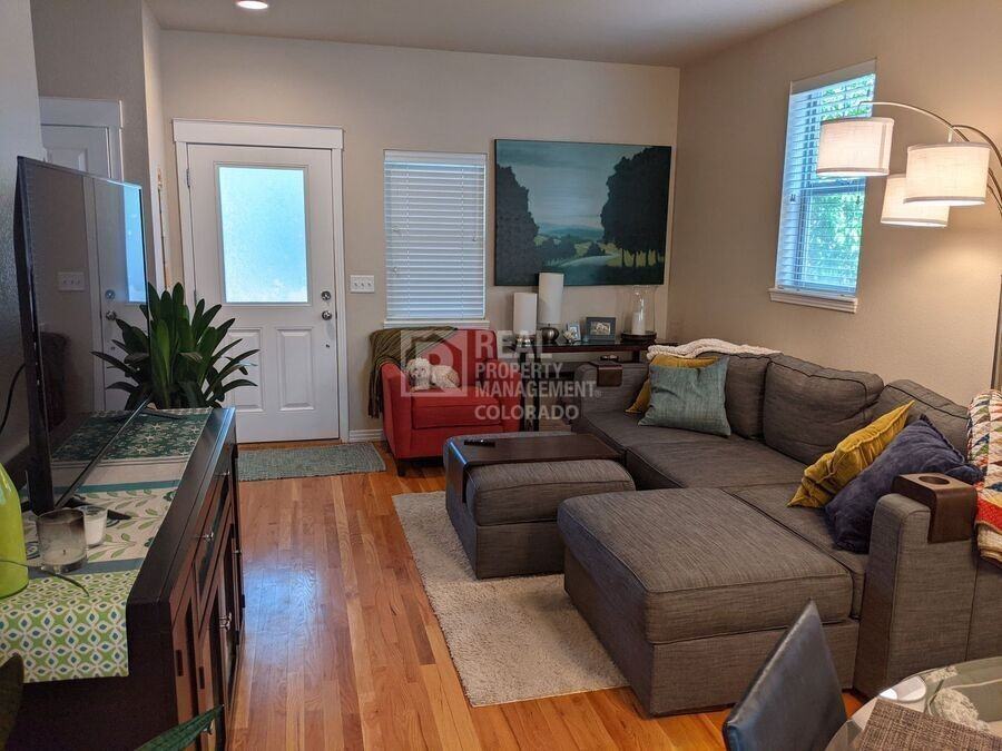 525 Homestead St - Photo 7 of 29