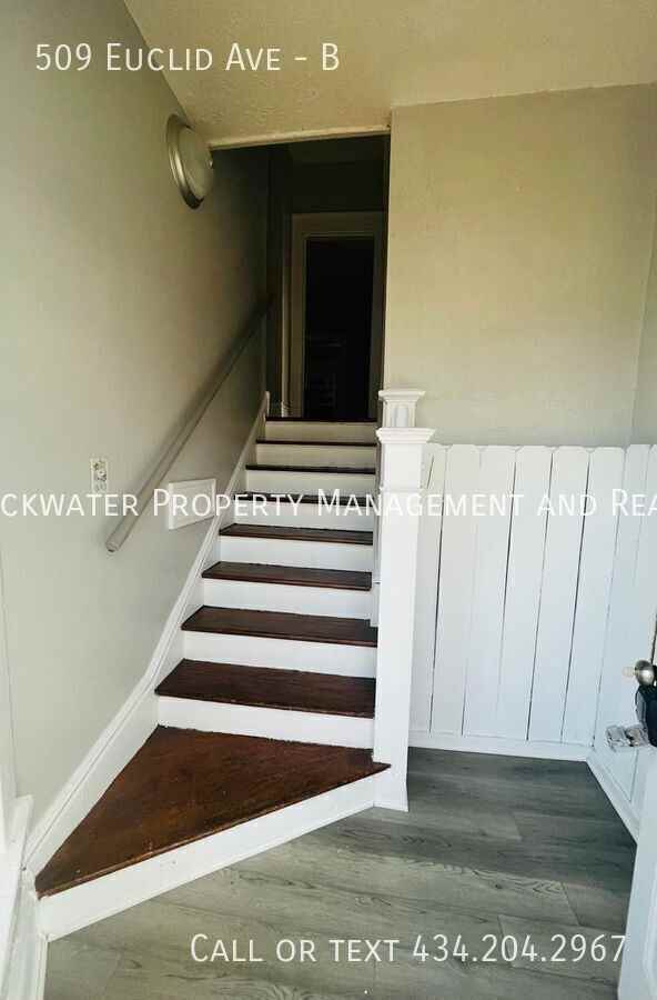 509 Euclid Ave #B - Photo 4 of 9