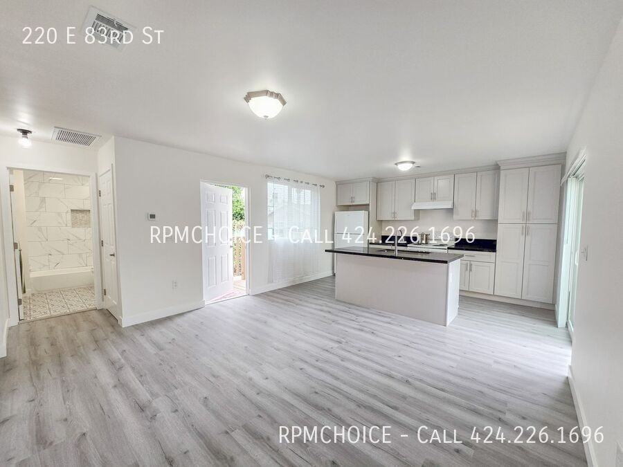 220 E 83rd St - Photo 5 of 16