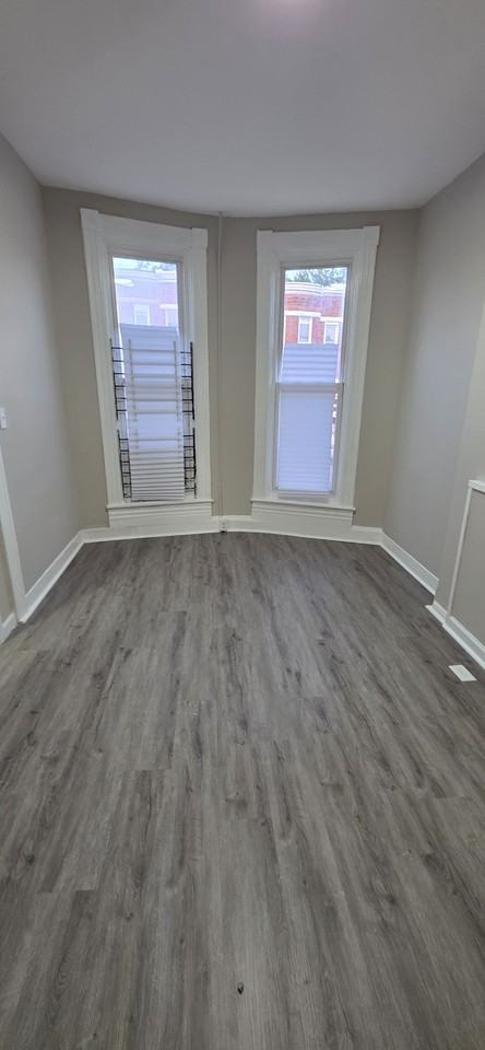 1928 Mosher St - Photo 6 of 10