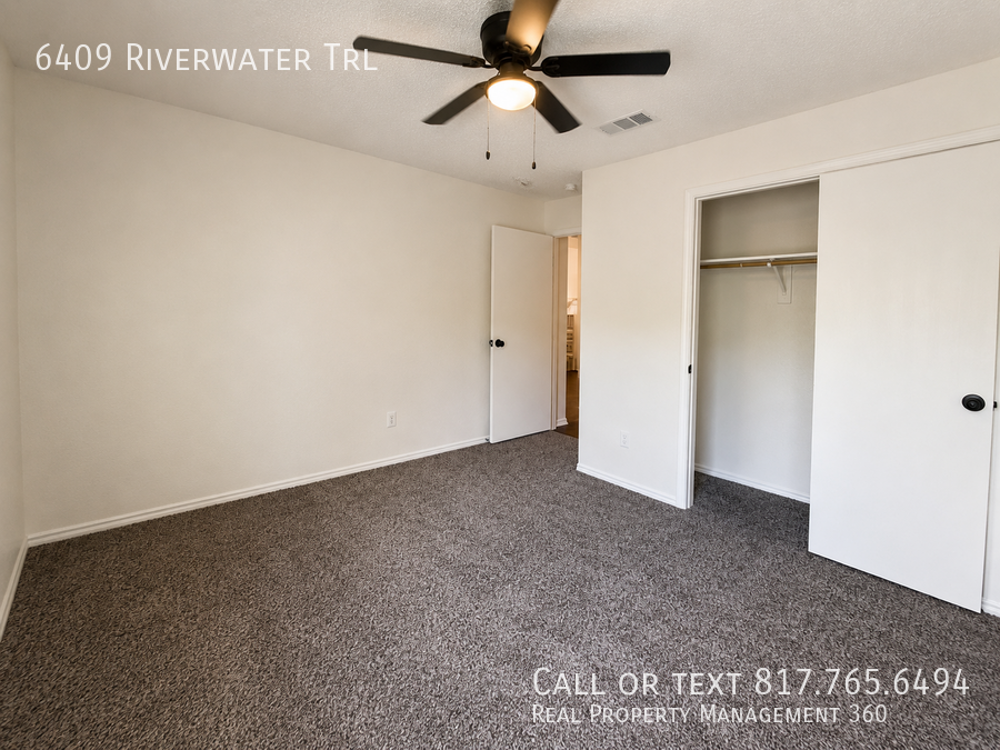 6409 Riverwater Trl - Photo 7 of 15