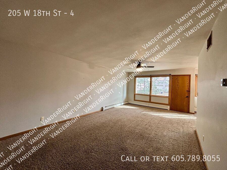 205 W 18th St #4 - Photo 2 of 14