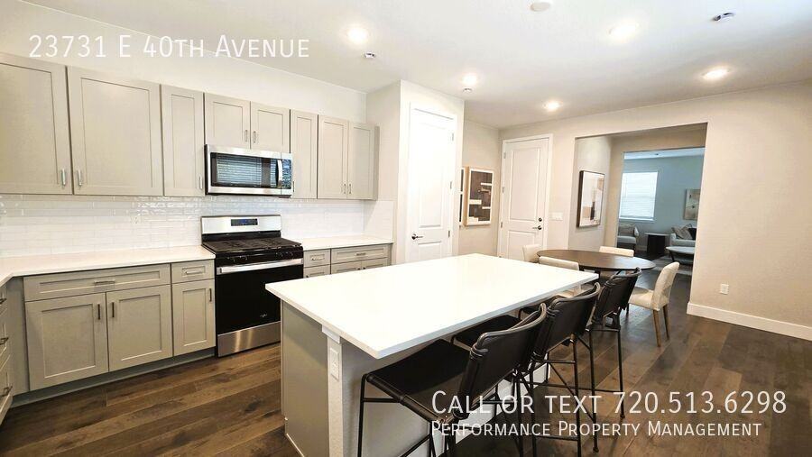 23731 E 40th Ave - Photo 4 of 27