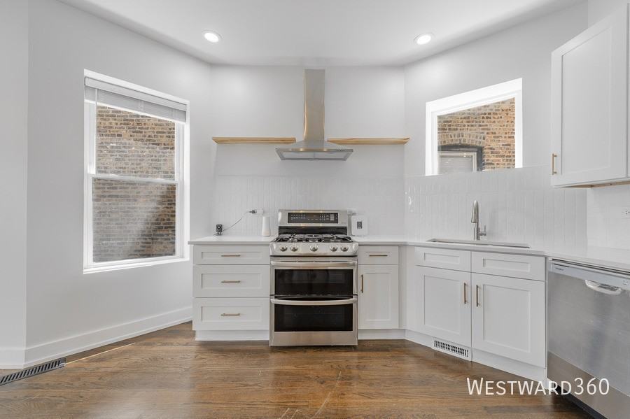 946 N Drake Ave #1 - Photo 2 of 18