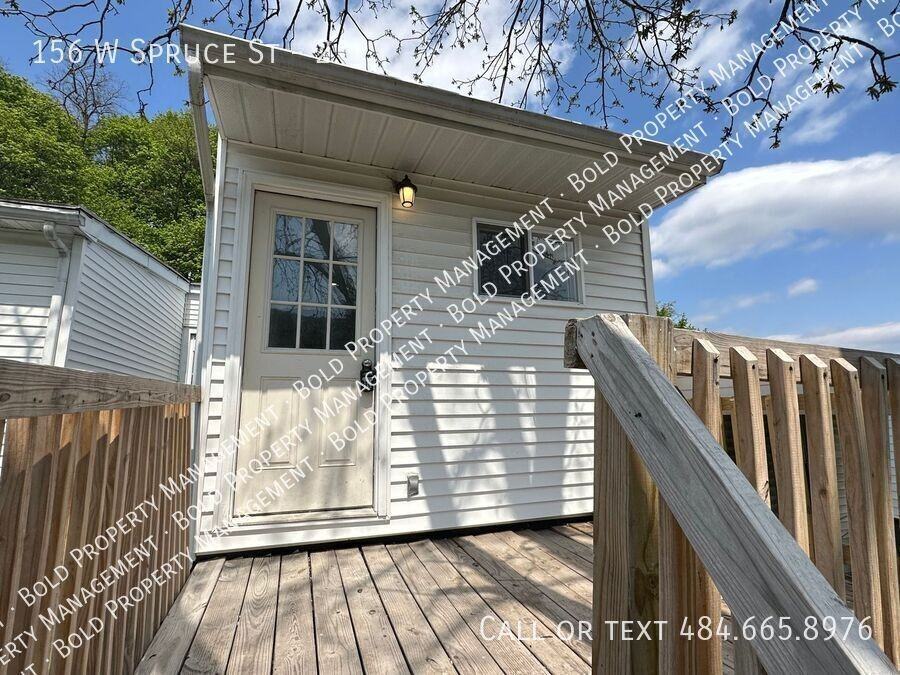 156 W Spruce St #2 - Photo 3 of 13