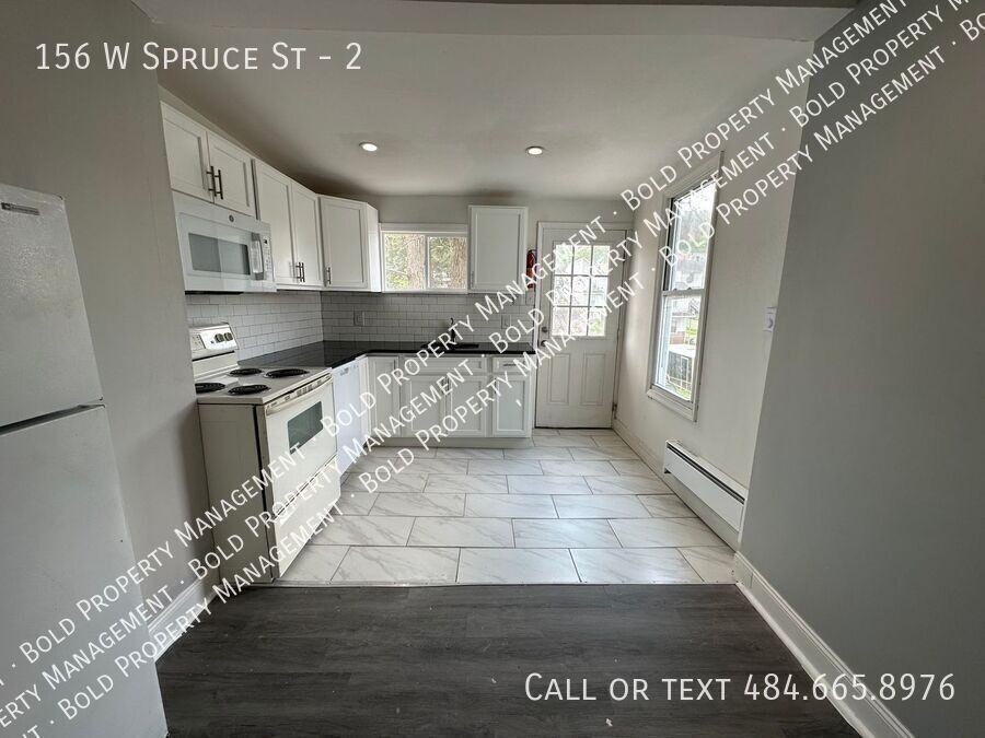 156 W Spruce St #2 - Photo 4 of 13