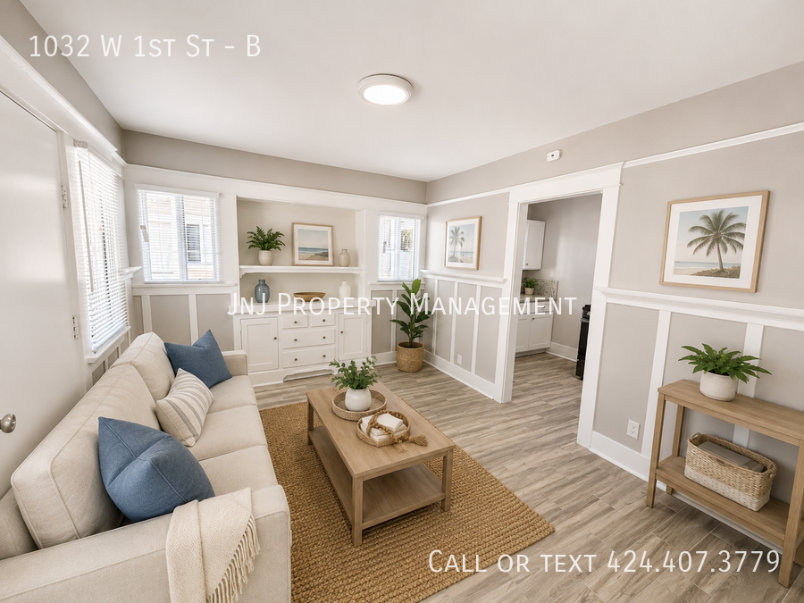 1032 W 1st St #B - Photo 2 of 15