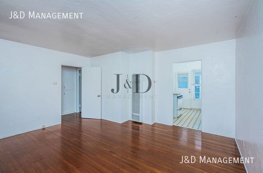 4372 Louisiana St #4372 - Photo 4 of 20