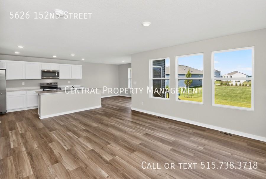 5626 152nd St - Photo 3 of 23