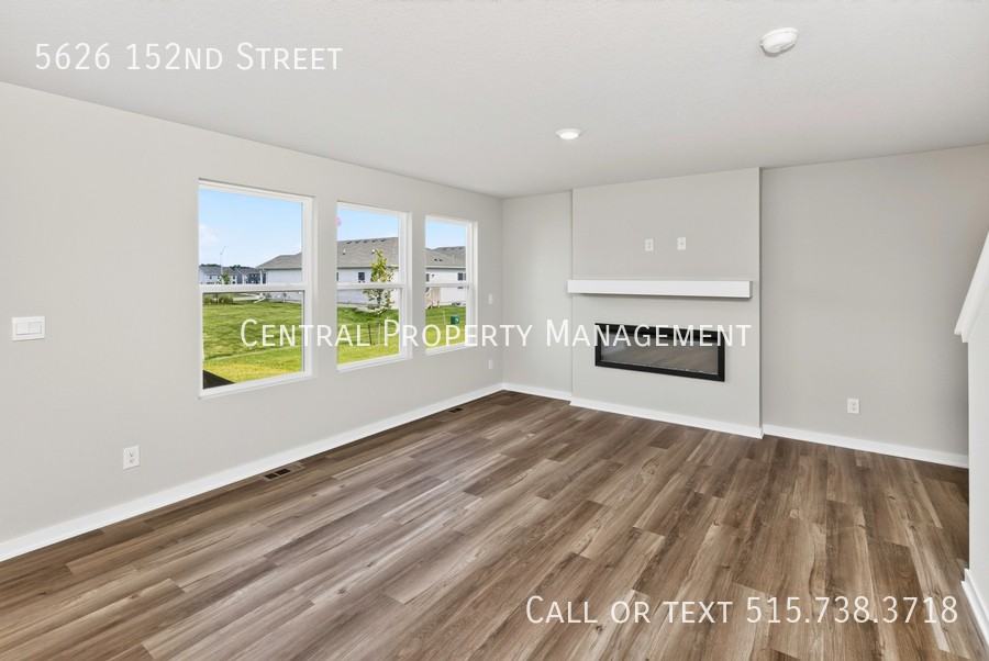5626 152nd St - Photo 4 of 23