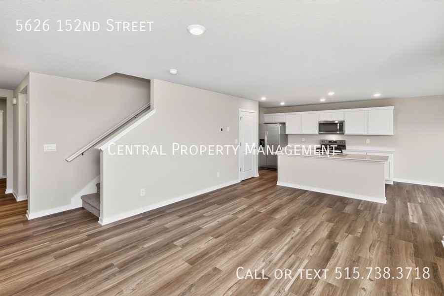 5626 152nd St - Photo 5 of 23
