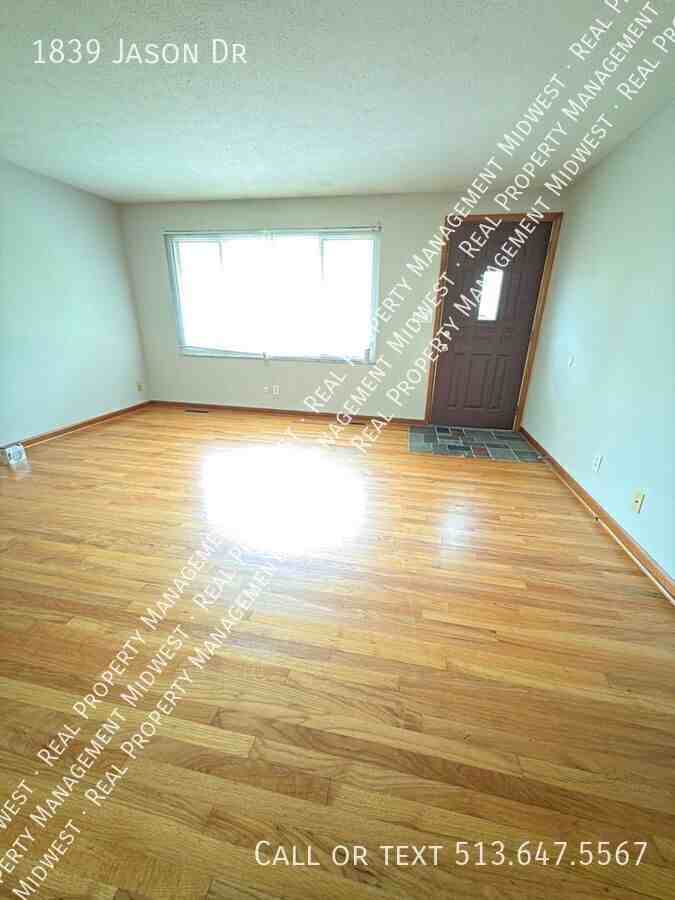 1839 Jason Dr - Photo 5 of 18