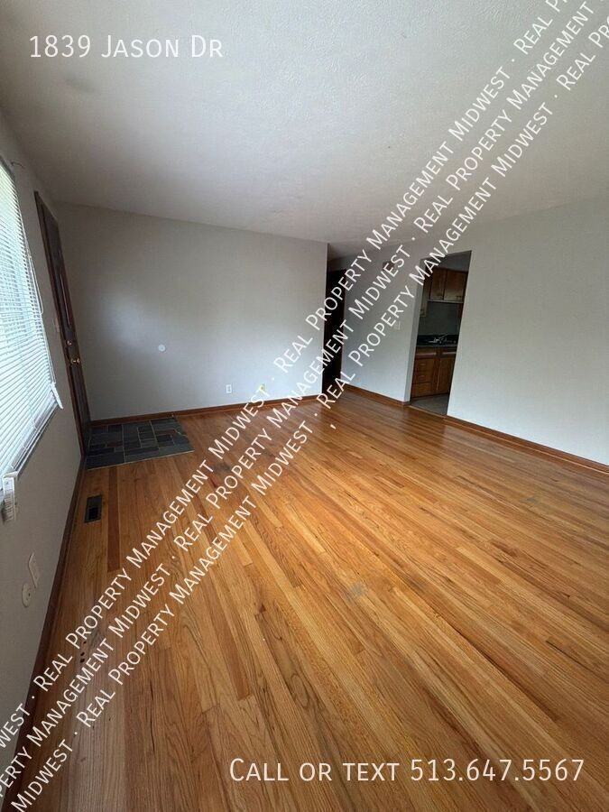 1839 Jason Dr - Photo 6 of 18