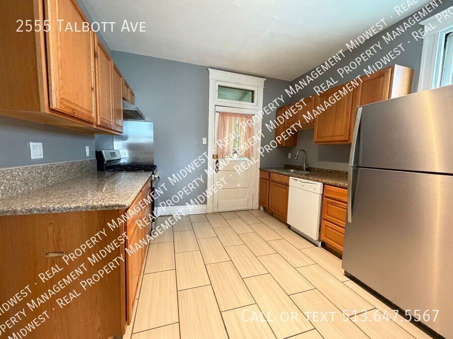 2555 Talbott Ave - Photo 6 of 18