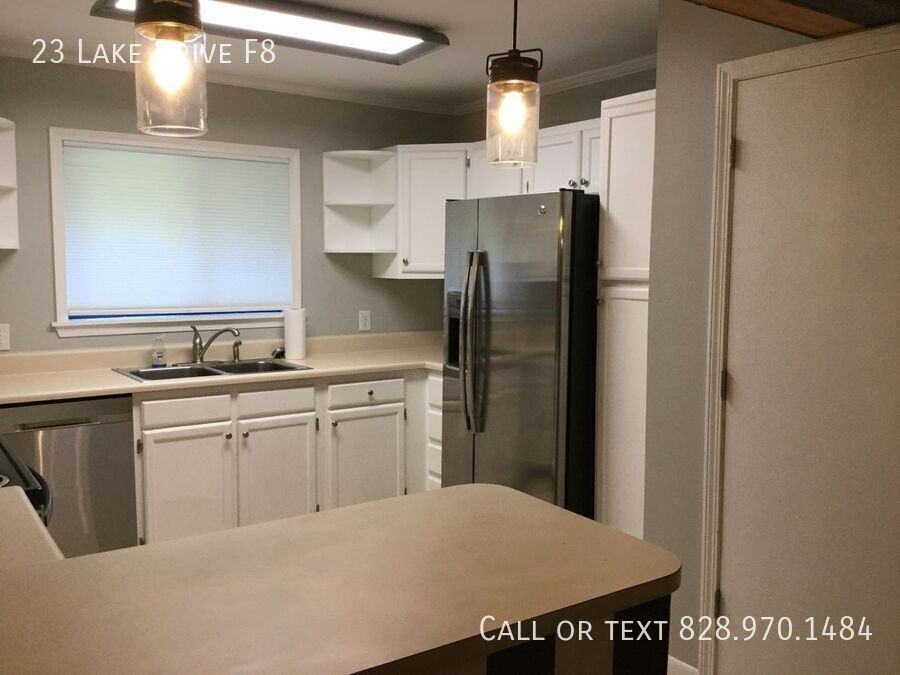 23 Lake Dr Apt F8 - Photo 5 of 13