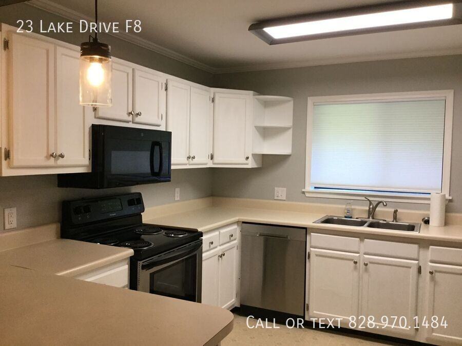23 Lake Dr Apt F8 - Photo 6 of 13