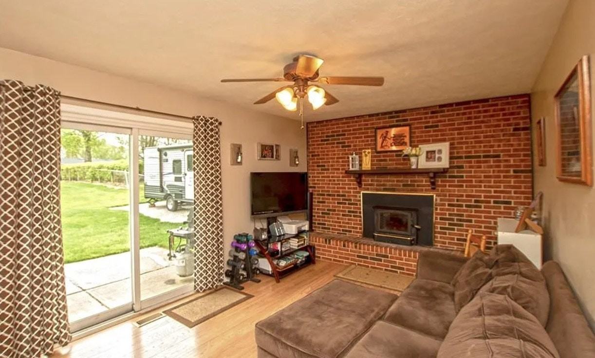 2640 Bellsburg Drive - Photo 4 of 9