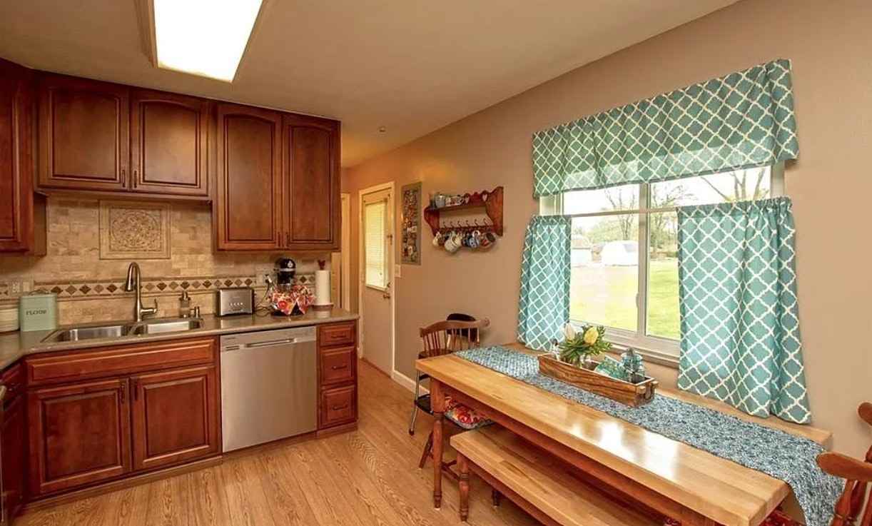 2640 Bellsburg Drive - Photo 5 of 9