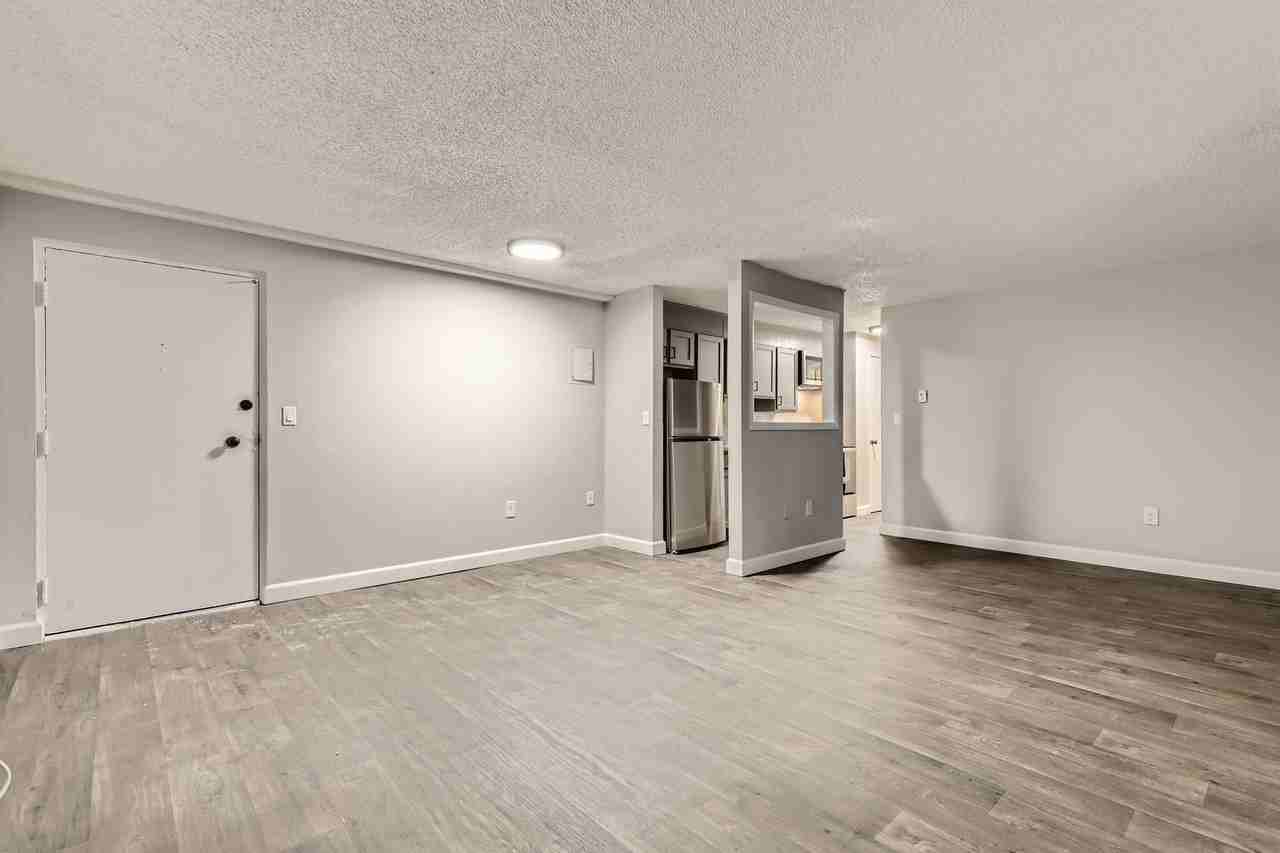 3145 W Arkansas Ave #104 - Photo 5 of 11