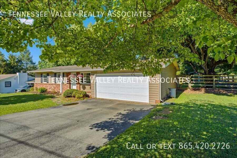 729 Waco Rd - Photo 3 of 30