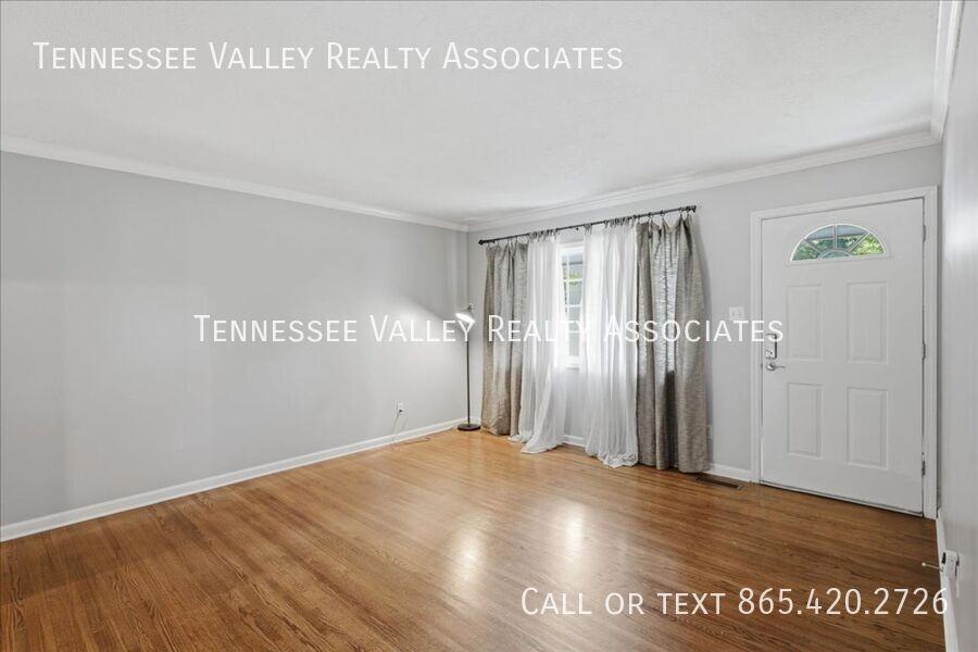 729 Waco Rd - Photo 6 of 30