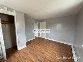 featured image of 5 Upson St #5