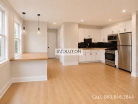906908 Park St #2W - Photo 1 of 1